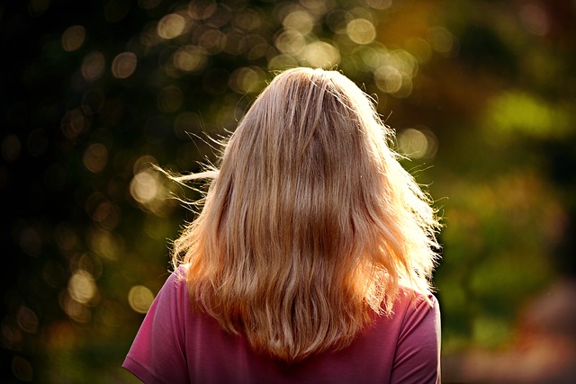 blond vlasy